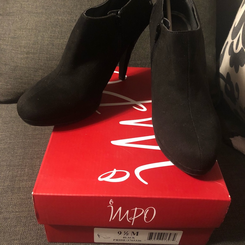 Perfect Fall Suede Bootie!!!